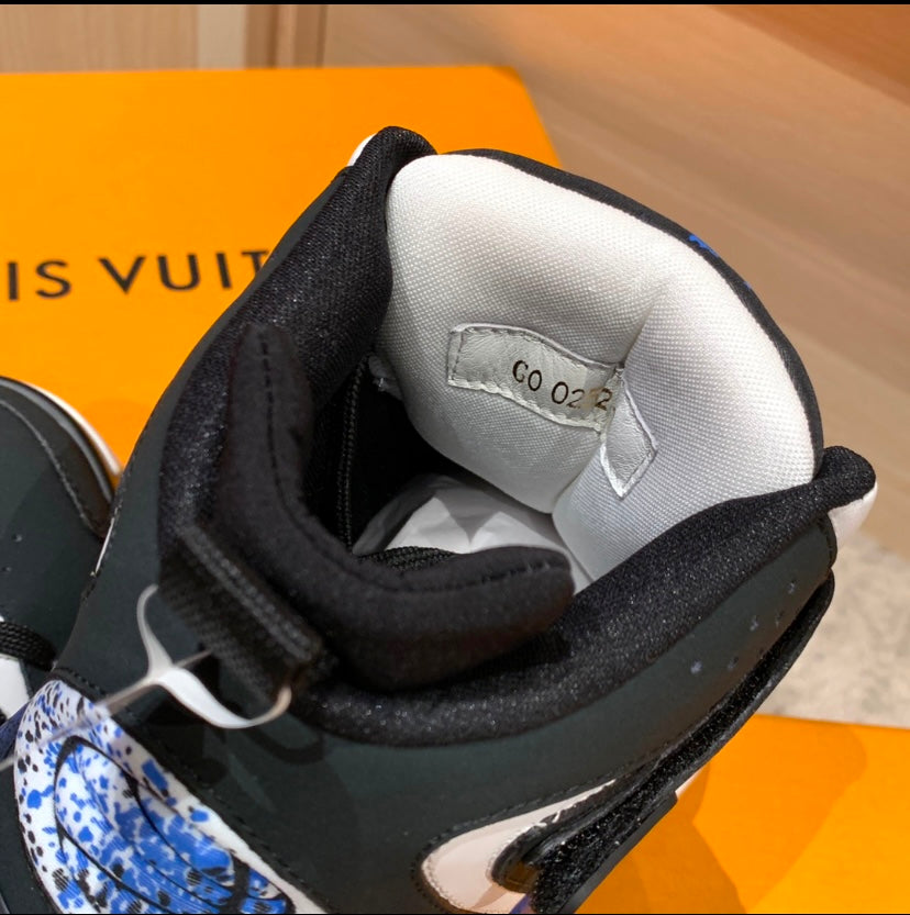 LV Trainer Mid Black