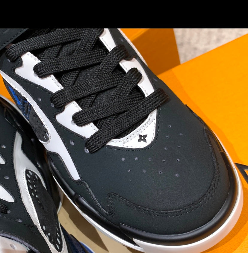 LV Trainer Mid Black