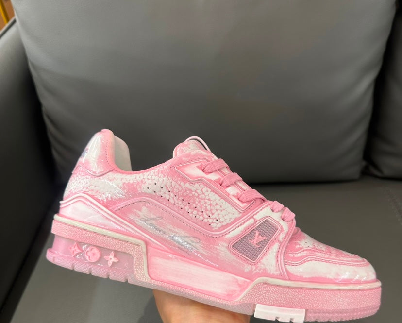 LV Trainer Spring Pink