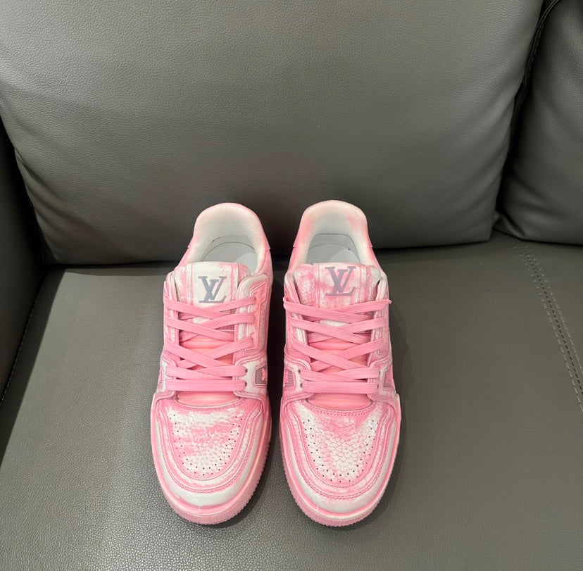 LV Trainer Spring Pink