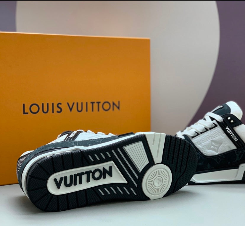 LV Trainer Black
