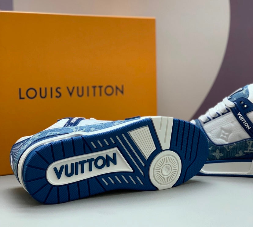 LV Trainer Blue Lenin
