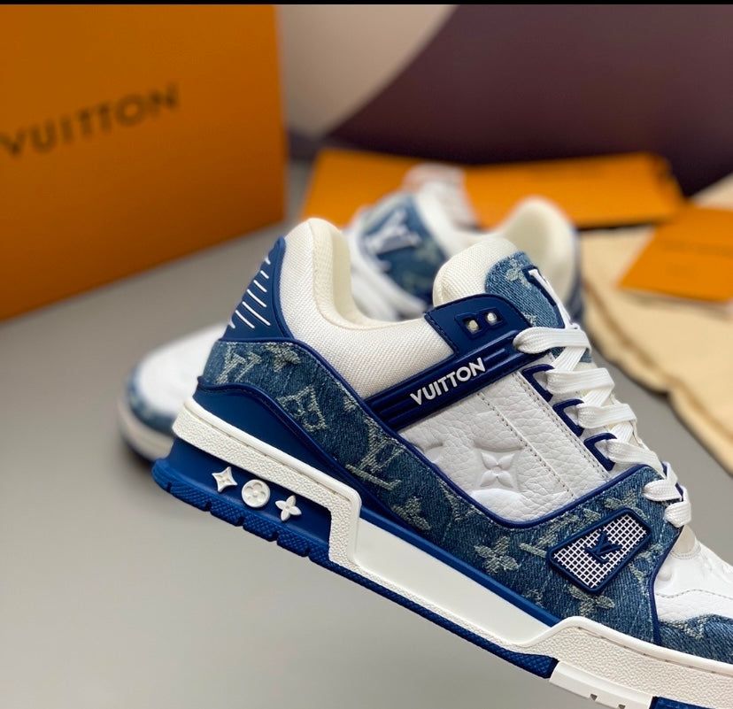 LV Trainer Blue Lenin