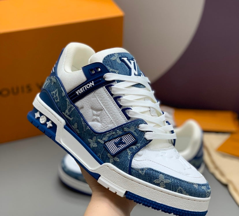 LV Trainer Blue Lenin