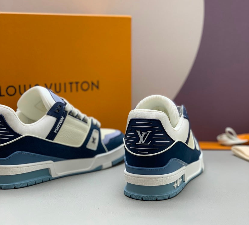 LV Trainer Haze Blue