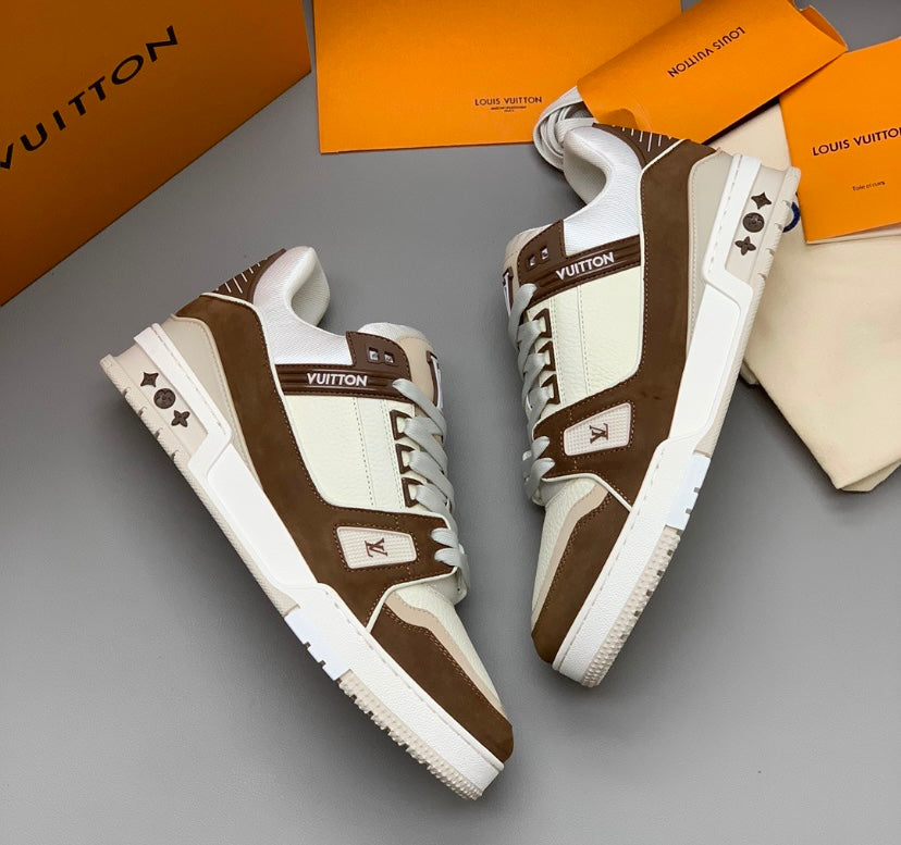 LV Trainer Haze Brown