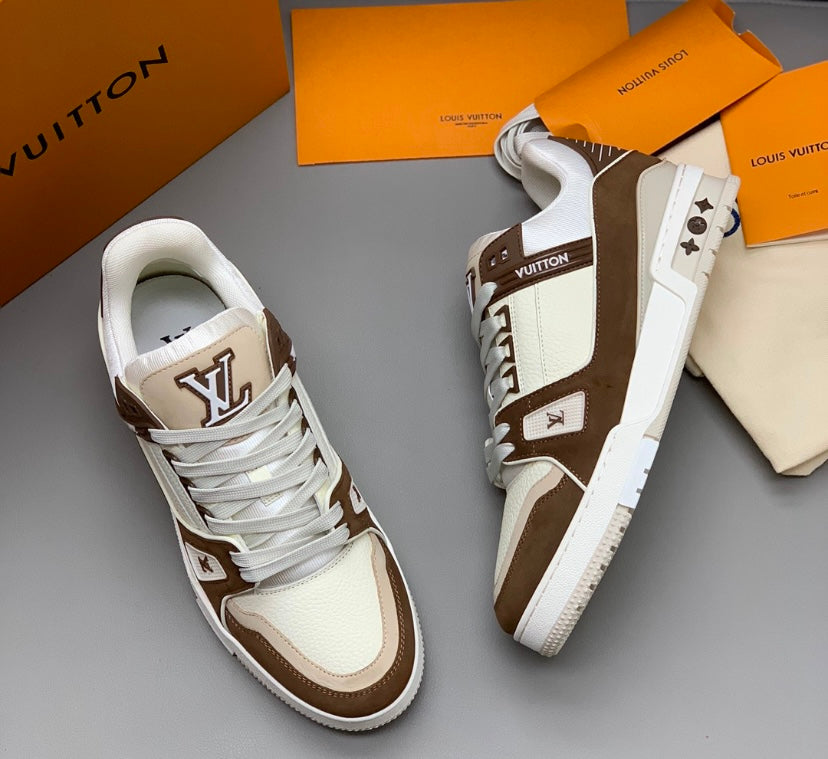 LV Trainer Haze Brown