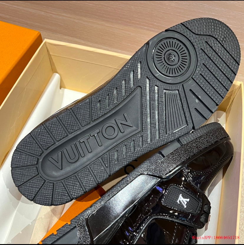 LV Trainer Black Bright