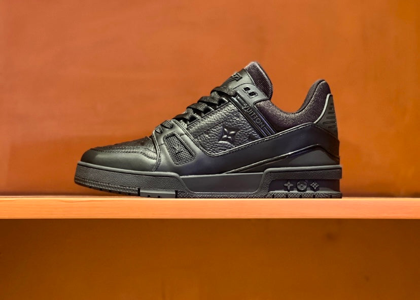 LV Trainer Patent Black