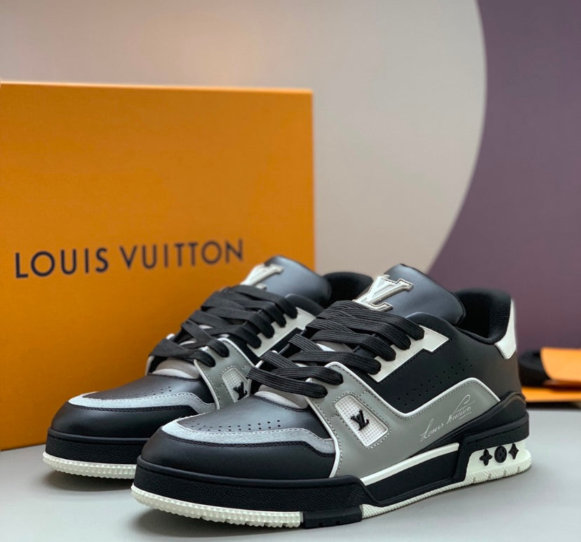 LV Trainer Black ASH
