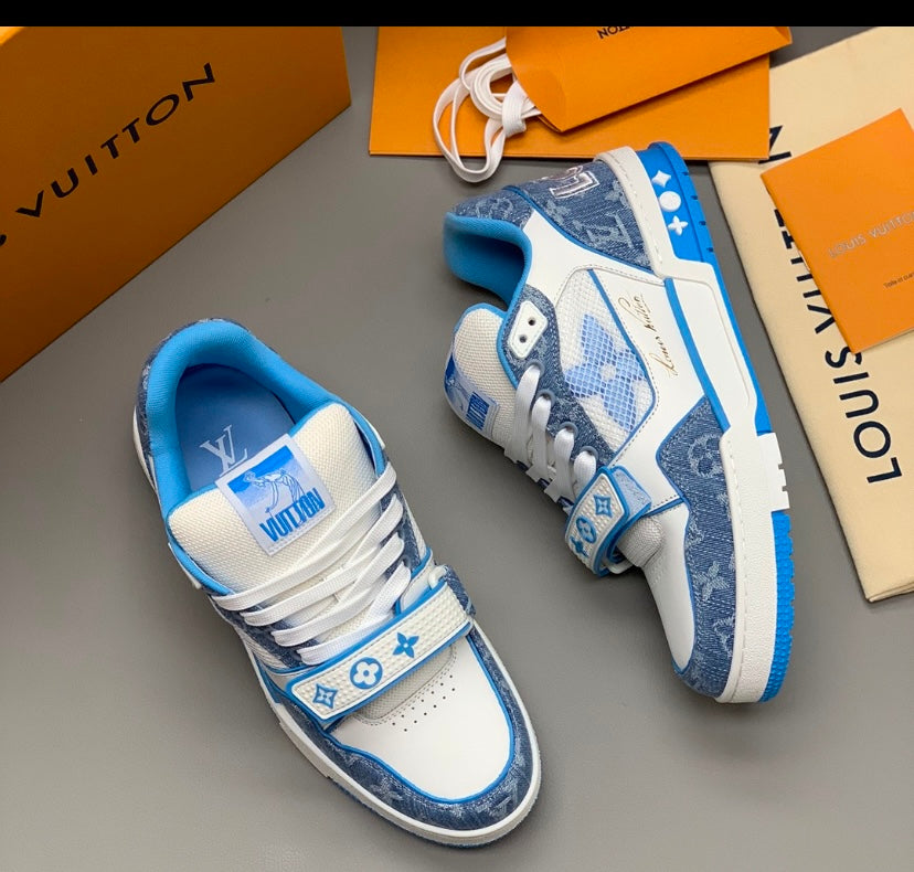 LV Trainer Velcro Blue