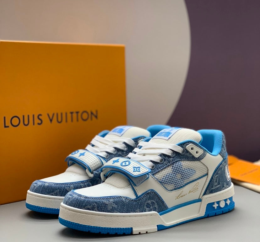 LV Trainer Velcro Blue