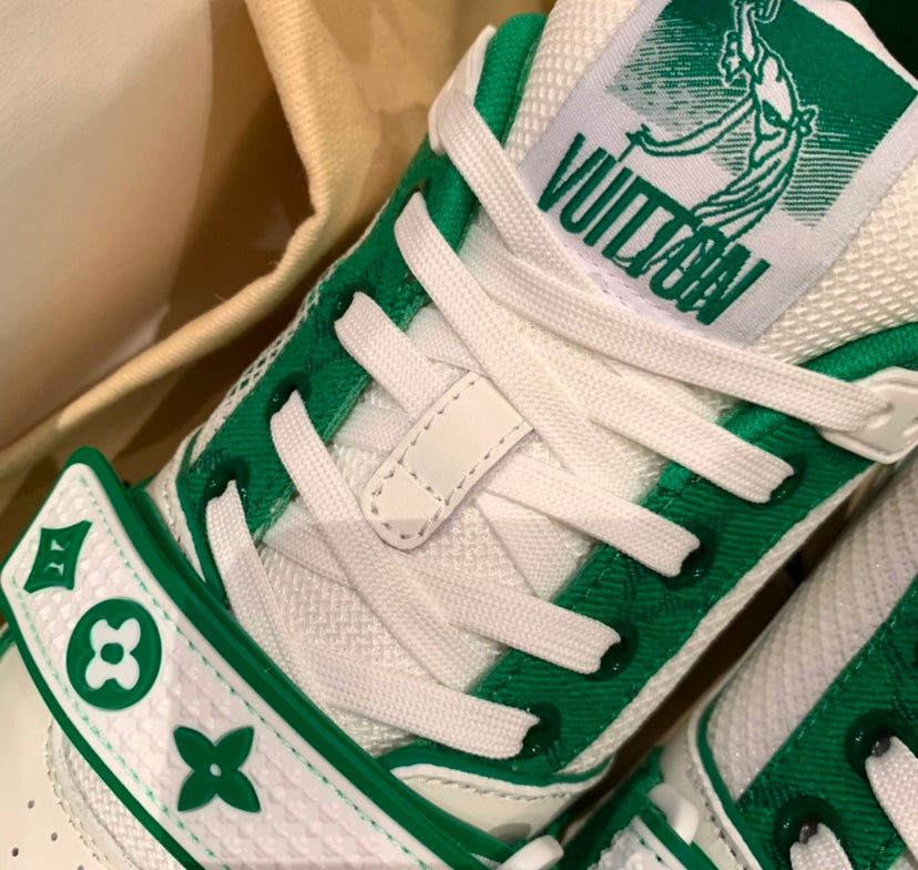 LV Trainer Velcro Green