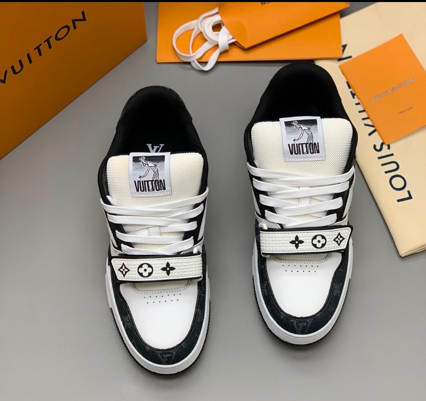 LV Trainer Velcro Black