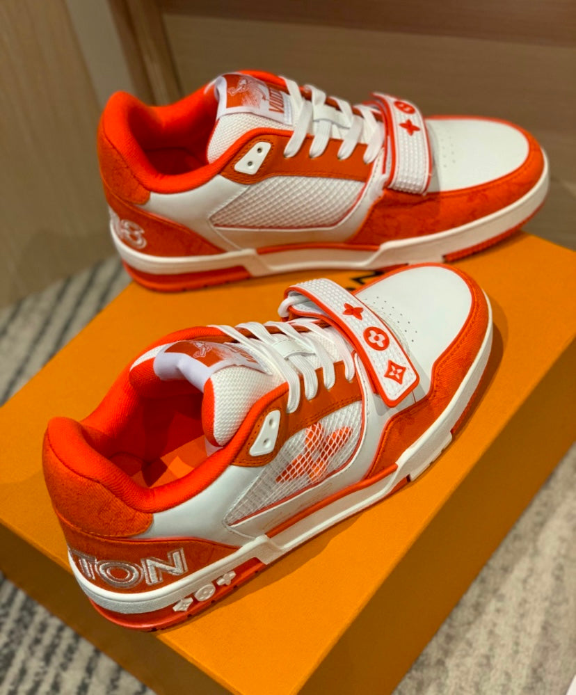 LV Trainer Velcro Orange