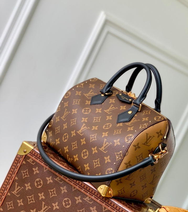 Louis Vuitton Speedy Bandoulière 30 Monogram Canvas