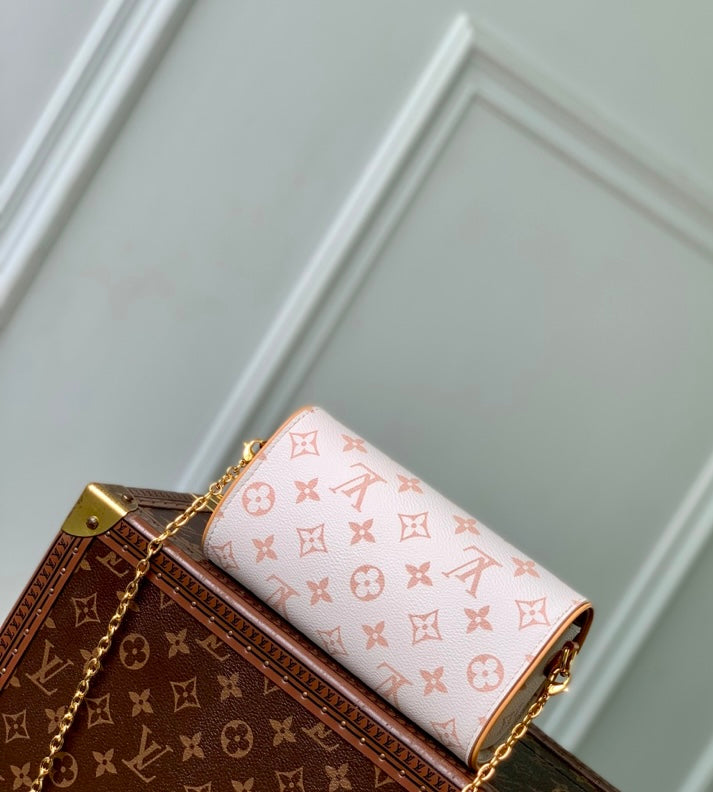 Louis Vuitton Rosy Monogram Canvas Chain Clutch