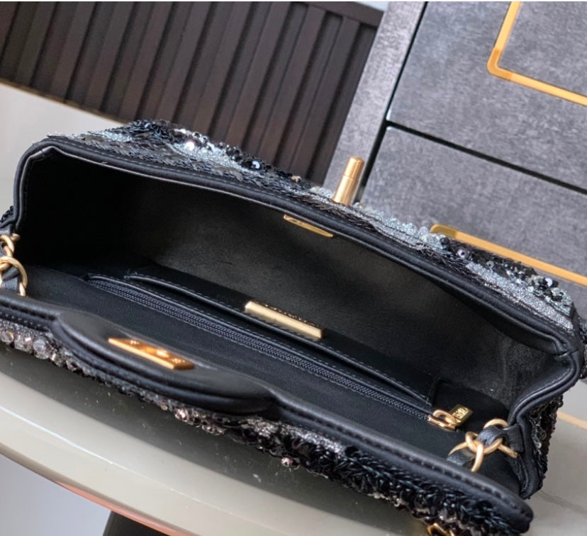 Chanel Abstract Pattern Sequin Flap Bag – Black & Silver