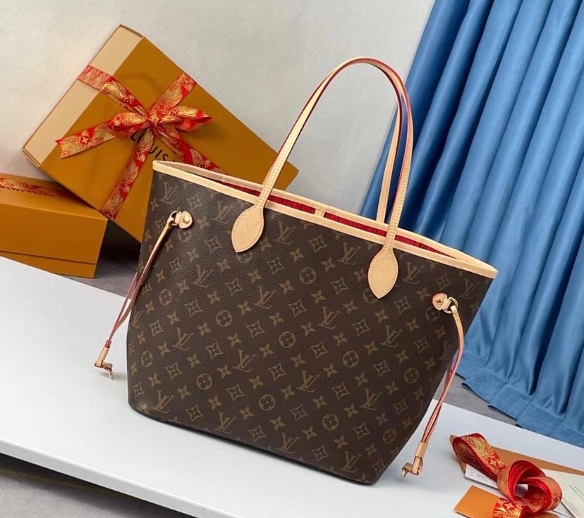 Louis Vuitton Neverfull MM Monogram Canvas with Pivoine Interior