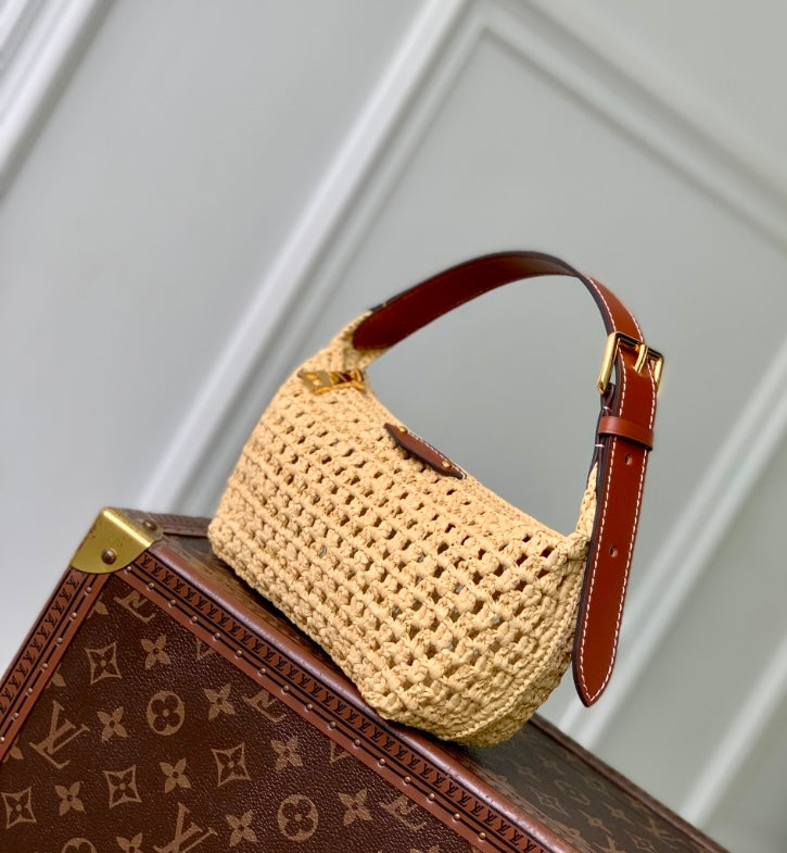 Louis Vuitton Crochet Coussin Shoulder Bag – Natural Beige