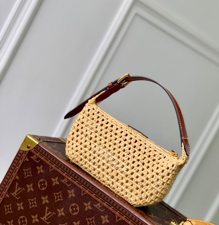 Louis Vuitton Crochet Coussin Shoulder Bag – Natural Beige