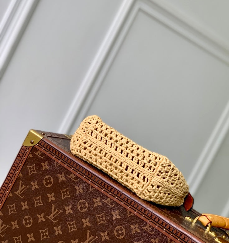 Louis Vuitton Crochet Coussin Shoulder Bag – Natural Beige