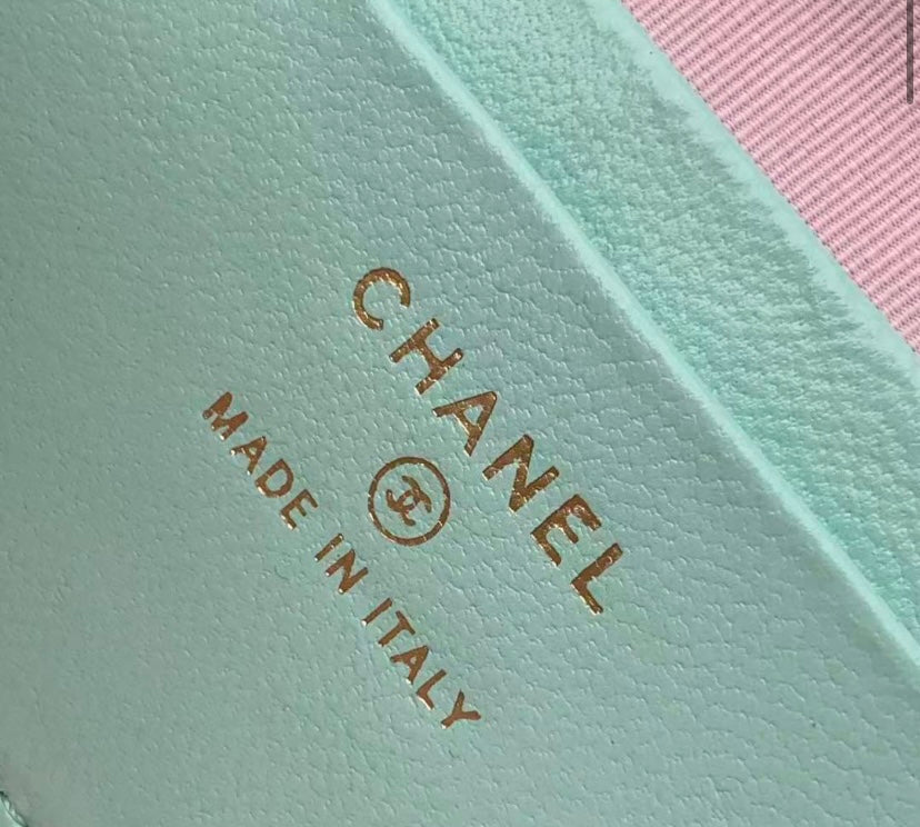 Chanel Vanity Case with Top Handle – Mint Green Quilted Caviar Leather
