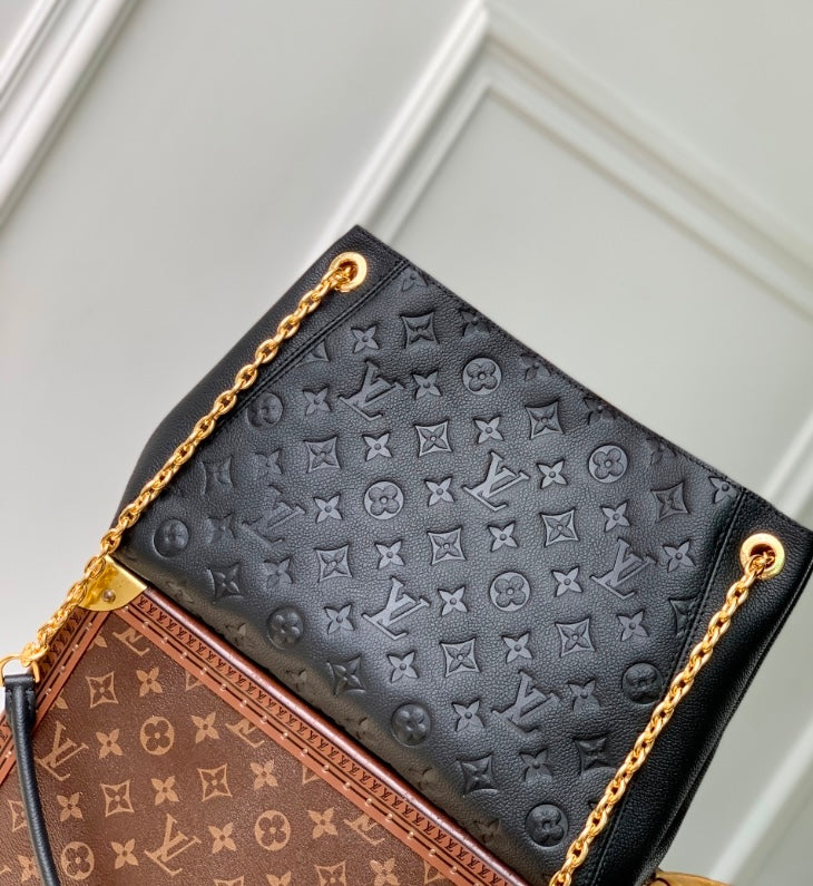 Louis Vuitton Lockme Ever MM – Empreinte Leather in Noir