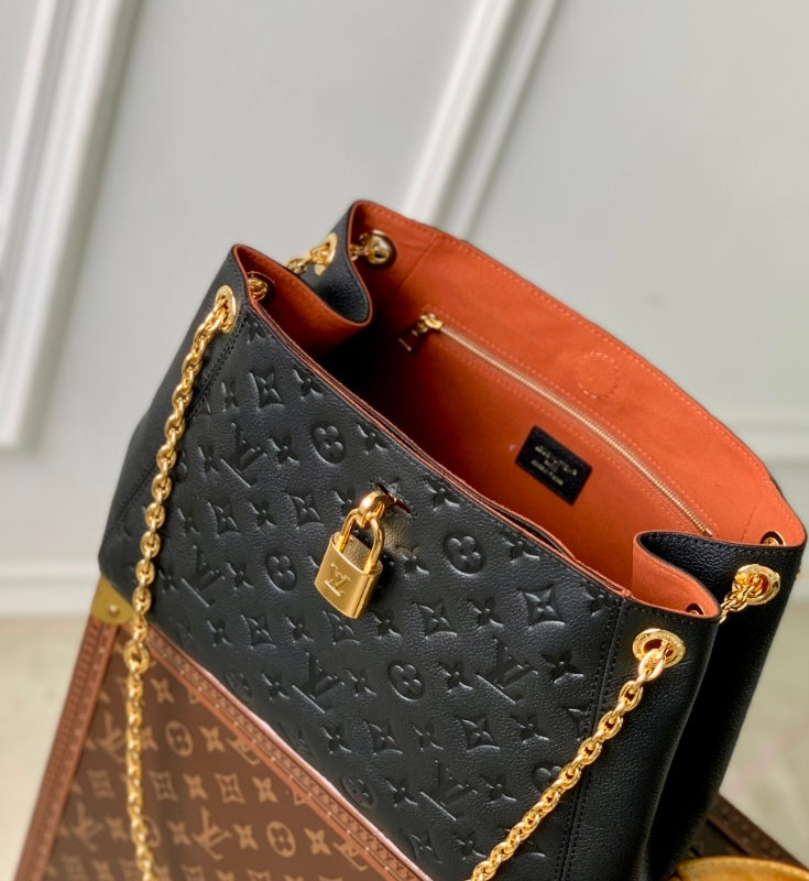 Louis Vuitton Lockme Ever MM – Empreinte Leather in Noir