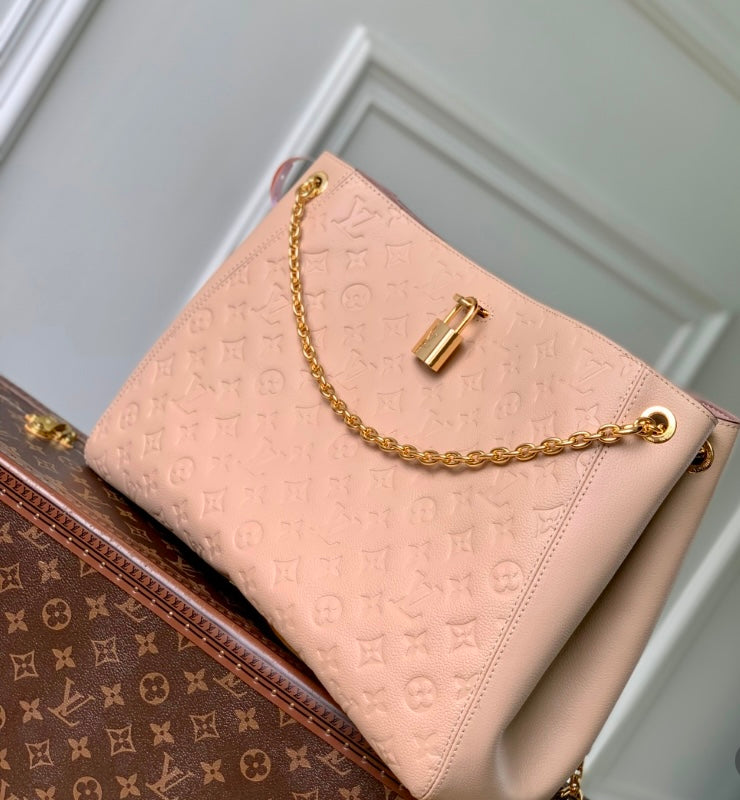 Louis Vuitton Lockme Ever MM – Empreinte Leather in Rose Poudre