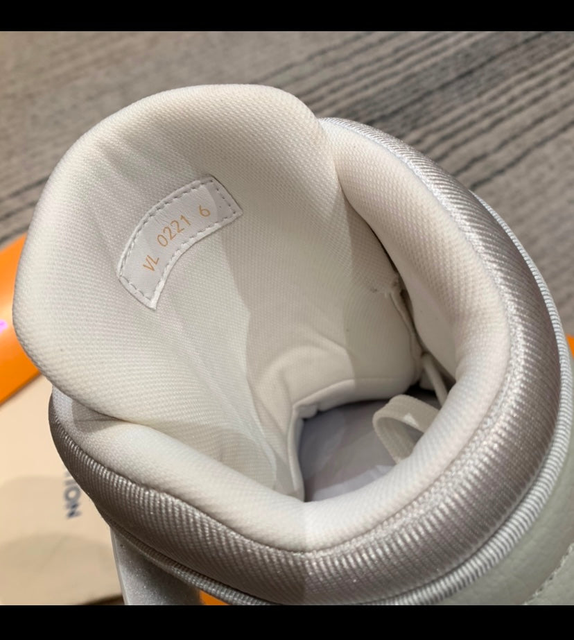 LV Trainer High White/Cream