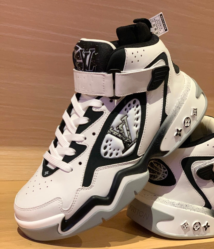 LV Trainer Mid White