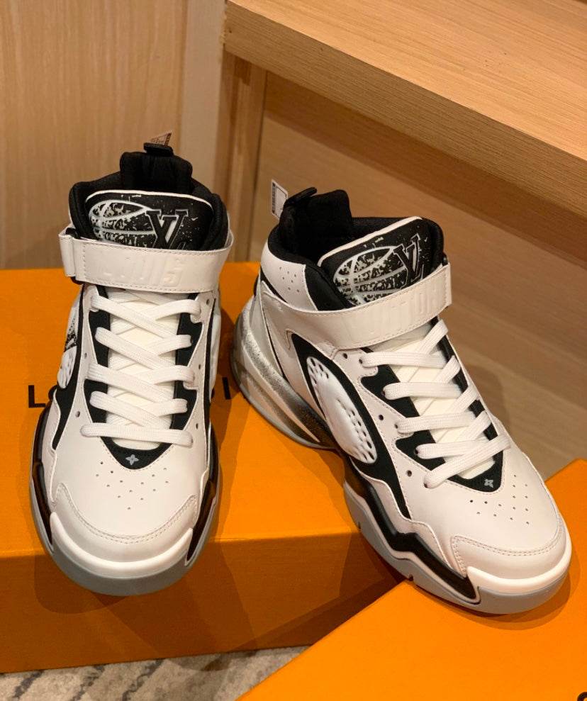 LV Trainer Mid White