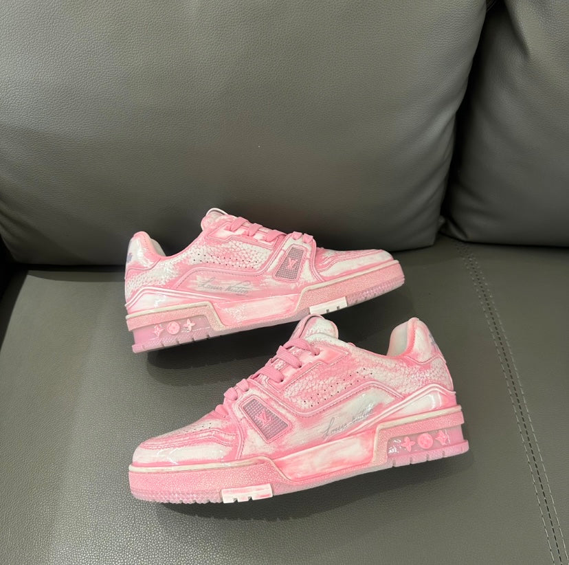 LV Trainer Spring Pink
