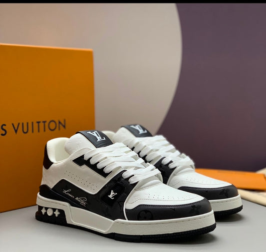 LV Trainer Black Embossing