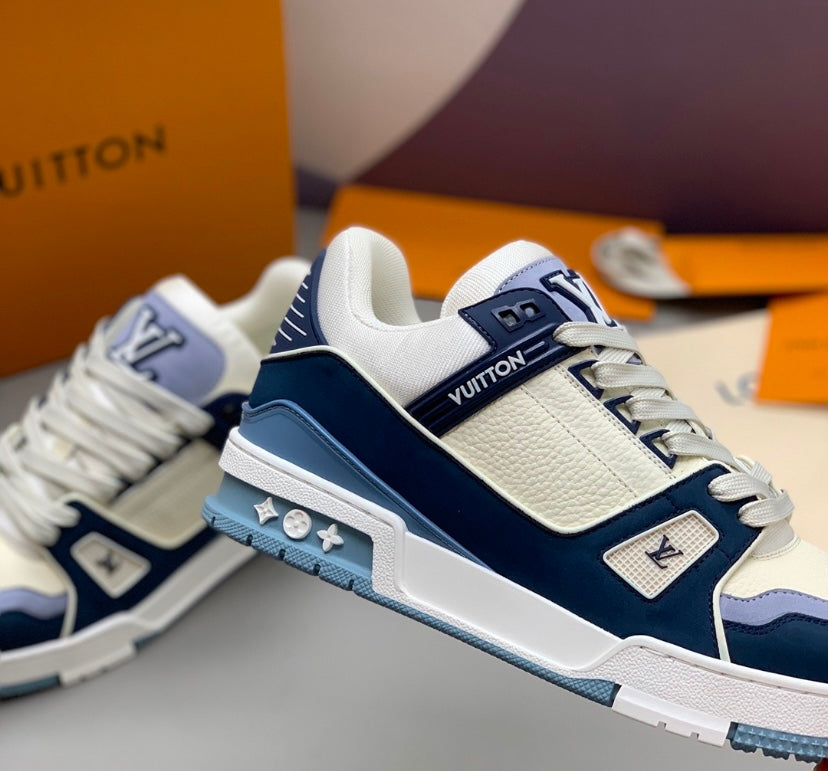 LV Trainer Haze Blue