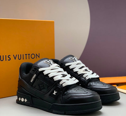 LV Trainer Black Night