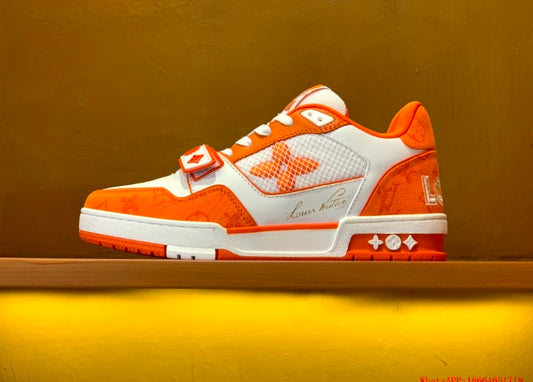 LV Trainer Velcro Orange